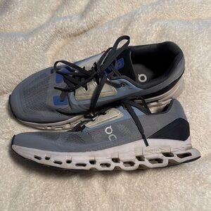 On Running Men's Cloudstratus Shoes - Blue and Gray